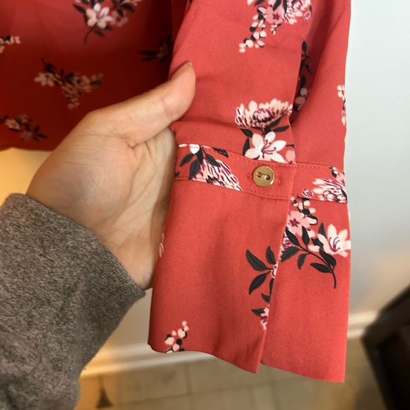 Loft Puff Sleeve Floral Blouse - Picture 5 of 5